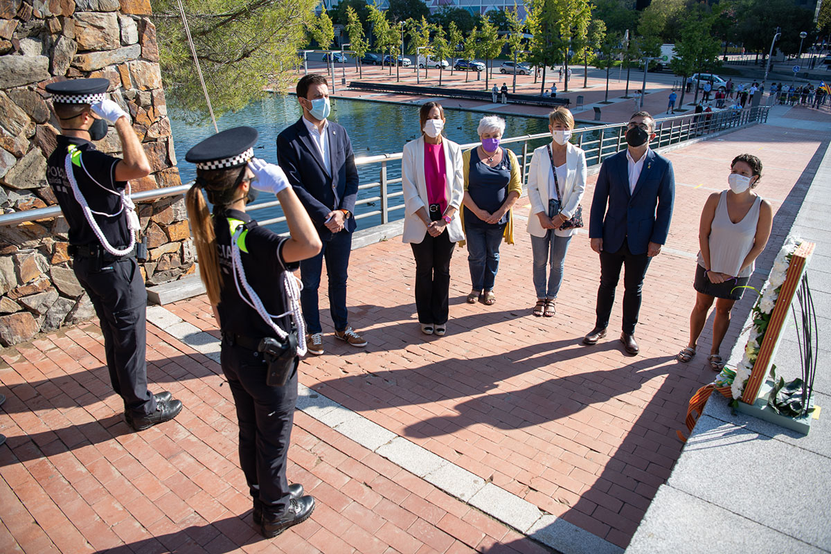 Els portaveus dels grups municipals just abans de l'hissada de bandera
