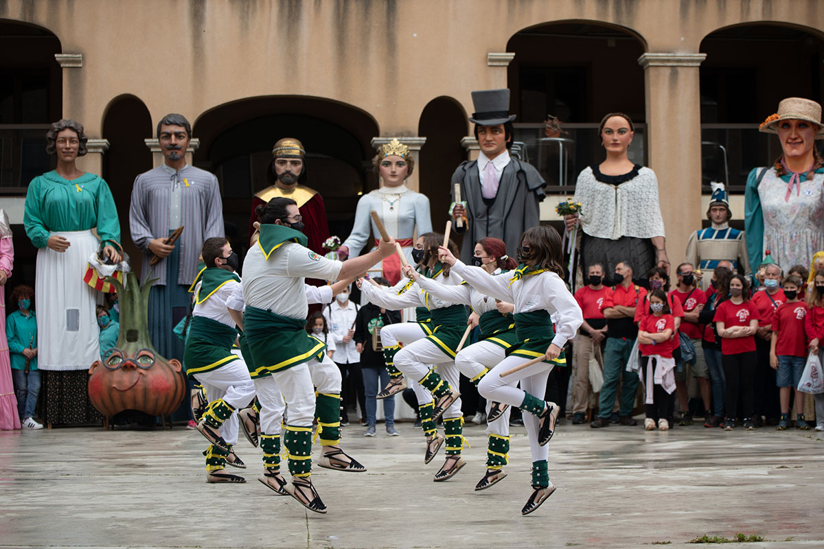 ELs bastoners de Sabadell en plena actuació, després de més d'un any d'aturada | Roger Benet