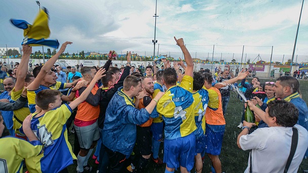 Galeria d'imatges de l'històric ascens del Sabadell Nord | Roger Benet